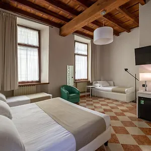 Residenza Accademia Mantua